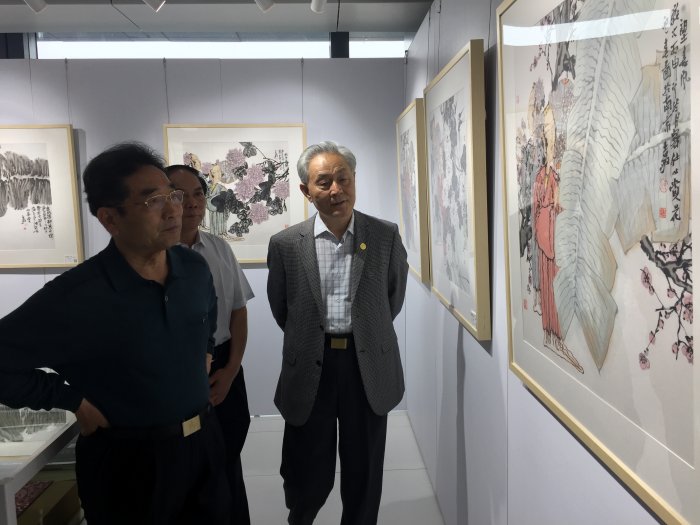江苏中国画名家邀请展在南京墨润美术馆开幕